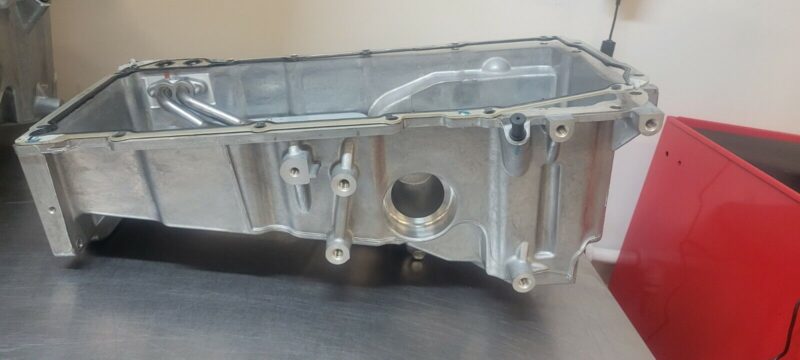 Factory Take Off GM LS Oil Pan 5.3 & 6.0 TRAILBLAZER ENVOY 03-09 12597918 12613437 - Image 3